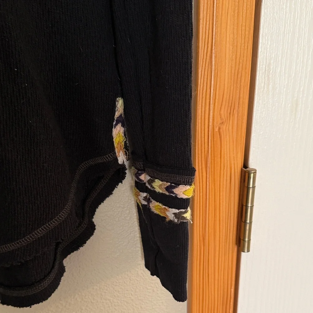 FP Movement by Free People Black Long Sleeve Top with Multicolor Trim - Picture 2 of 4
